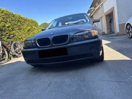 BMW Série 3 318i 2.0 105