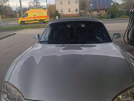 Mazda MX5 1.6 110