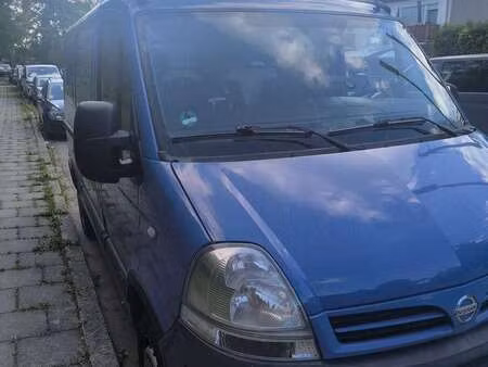 Nissan Interstar 2.5