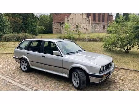 BMW Série 3 325i