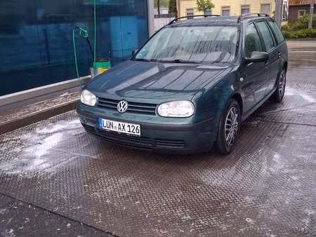 Volkswagen Golf 1.6 105