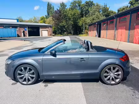 Audi TT TTS 2.0 TFSI 200 S line