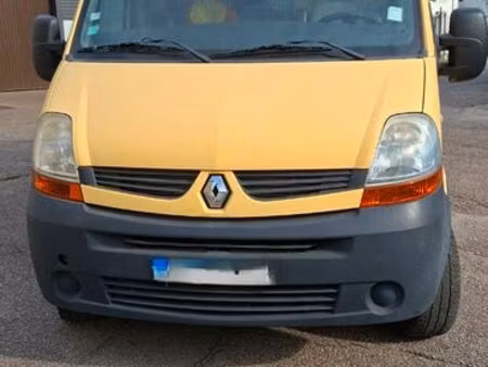 Renault Master 2.5 dCi 100