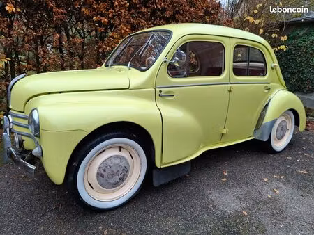 Renault 4CV 