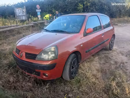 Renault Clio 1.2 75
