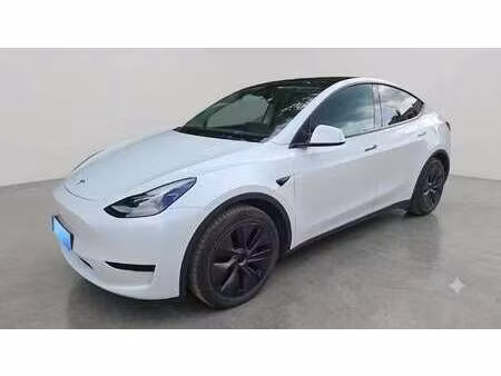 Tesla Model Y Grande Autonomie