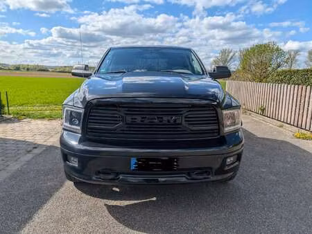 Dodge RAM 1500 V8 5.7