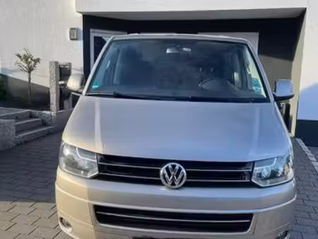 Volkswagen Transporter T5 2.0 TDI Highline