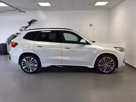 BMW X1 23i 2.0 218 xDrive