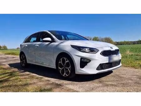 Kia Ceed 1.6 CRDi 136 Spirit