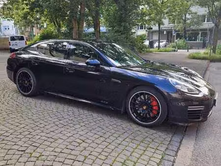 Porsche Panamera GTS V8 4.8 440 4x4