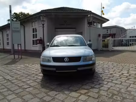 Volkswagen Passat 1.8 125 Confortline