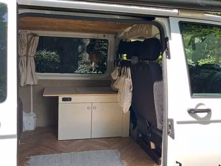 Volkswagen Transporter T5 2.0 TDI 114