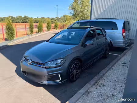 Volkswagen Golf GTE 1.4 TDI 150