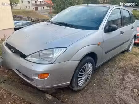 Ford Focus 1.6 100