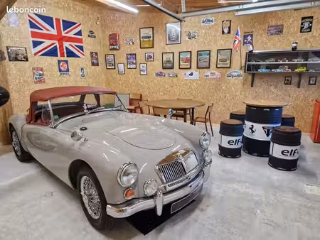 MG MGA 