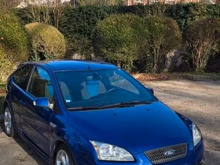 Ford Focus ST 2.5 225