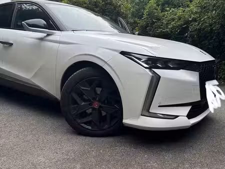 DS 4 1.2 130 Performance Line