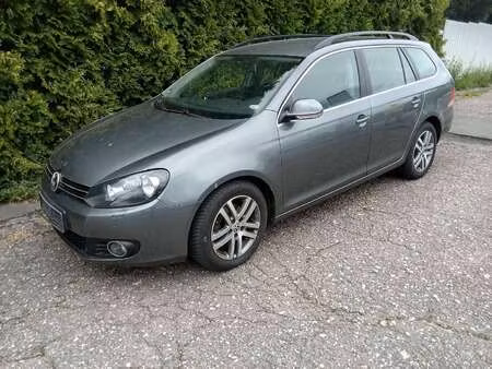 Volkswagen Golf 1.6 TDI 105 Confortline
