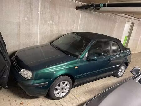 Volkswagen Golf 1.8 90