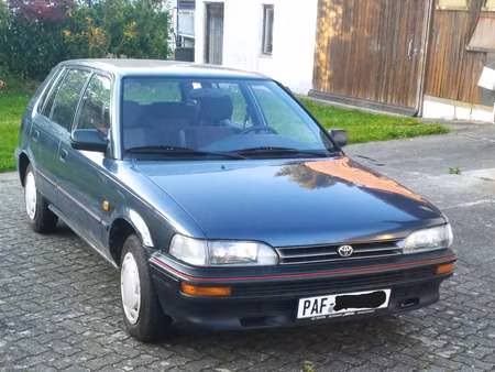 Toyota Corolla 1.3 75