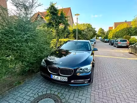 BMW Série 7 730d 3.0 258