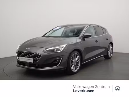 Ford Focus 1.5 182