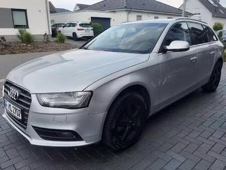 Audi A4 2.0 TDI 150 Attraction