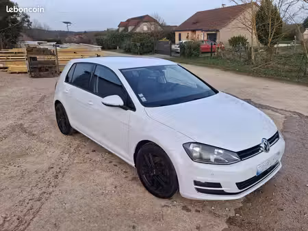 Volkswagen Golf 1.6 TDI 105 Carat