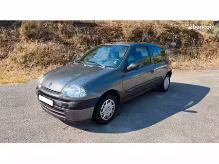 Renault Clio 1.4 75