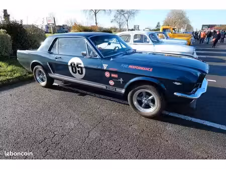 Ford Mustang 