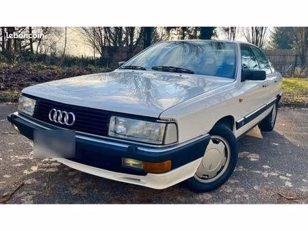 Audi 200 