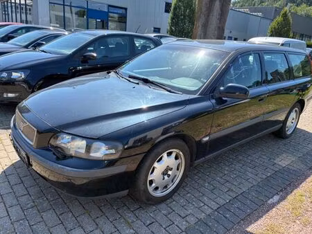 Volvo V70 2.4 200
