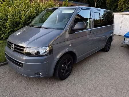Volkswagen Transporter T5 2.5 TDI 174
