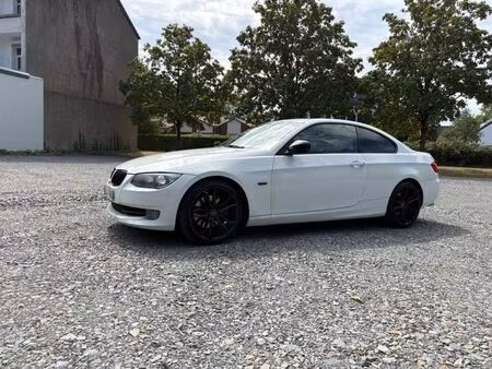 BMW Série 3 325i 3.0 218