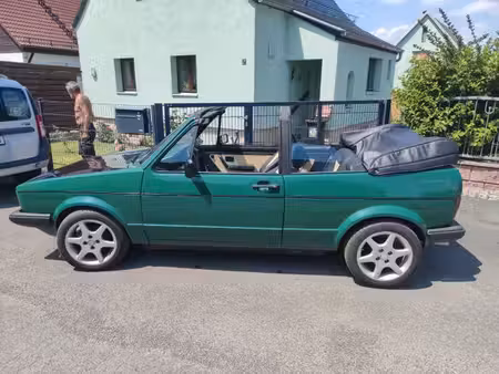 Volkswagen Golf 1.8 90