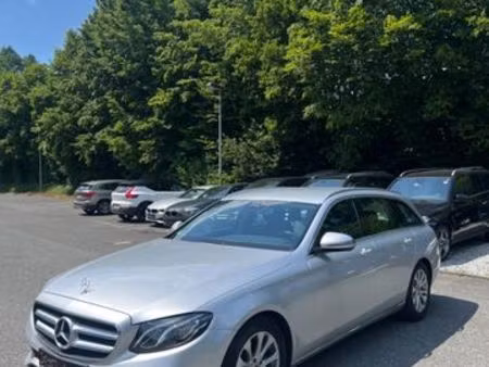 Mercedes-Benz Classe E E 220 4Matic