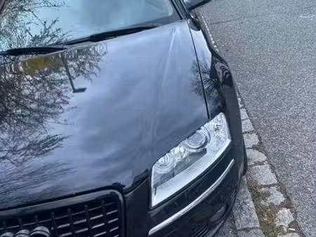 Audi A8 V8 4.2 TDI 326 quattro