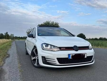 Volkswagen Golf GTI 2.0 TFSI 230 Performance