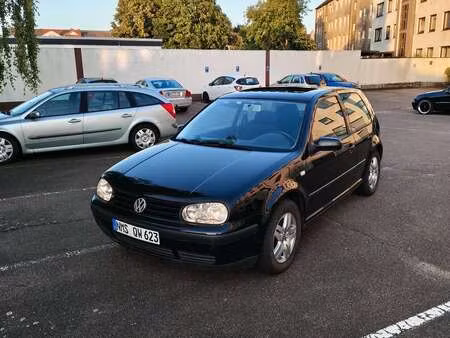 Volkswagen Golf 1.6 100 Highline
