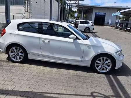 BMW Série 1 116i 2.0 122