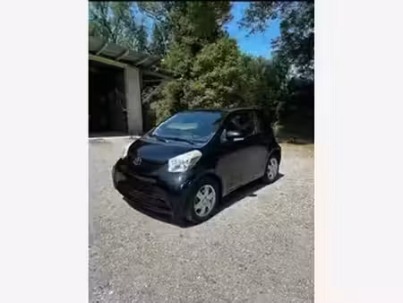 Toyota IQ 