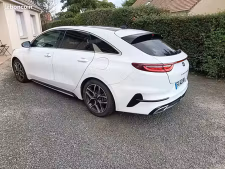 Kia Ceed 1.4 T GDi 140 GT Line Premium