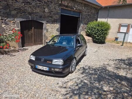 Volkswagen Golf VR6 V6 2.8 174