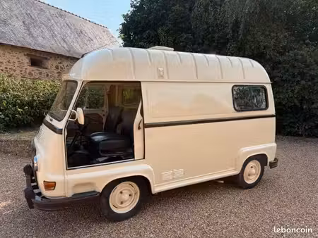 Renault Estafette 
