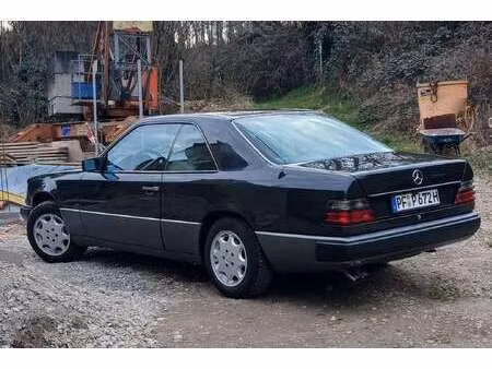 Mercedes-Benz Classe E E 230