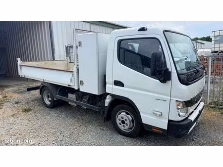 Mitsubishi Canter V6 3.0