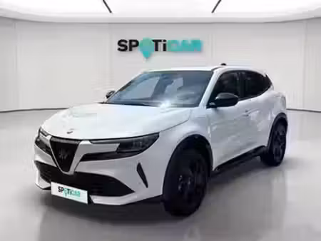 Alfa Romeo Junior Ibrida 1.2 136