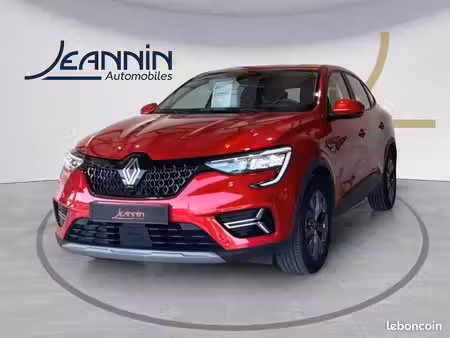 Renault Arkana E-Tech 1.6 145 Evolution