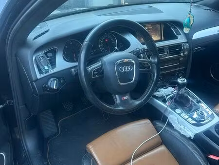 Audi A4 V6 3.0 TDI 240 S line quattro